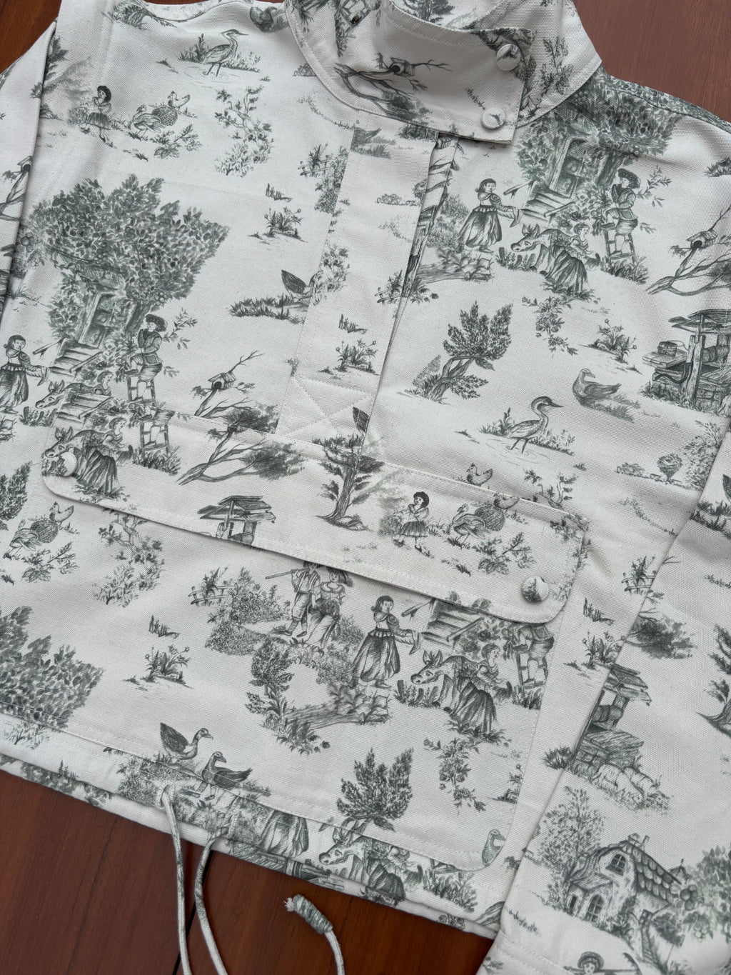 Detachable Sleeve Landscape Overshirt