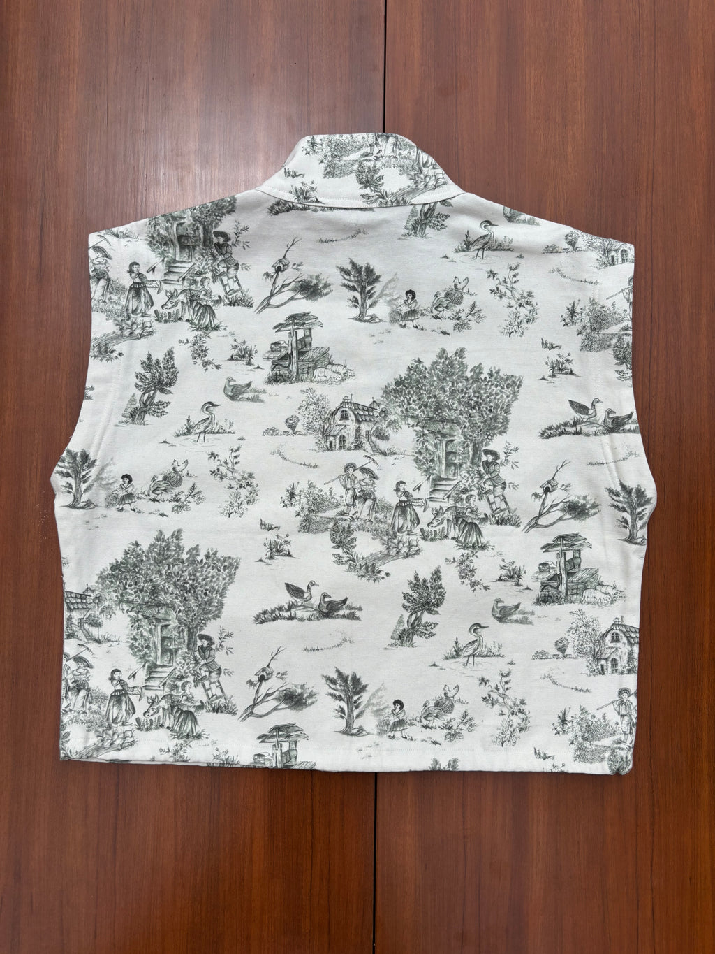Detachable Sleeve Landscape Overshirt